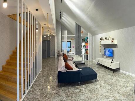 5 otaqlı həyət evi/bağ evi - Mərdəkan q. - 250 m²