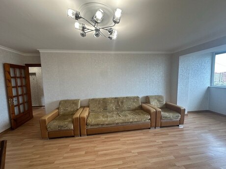 3 otaqlı köhnə tikili - Memar Əcəmi m. - 75 m²