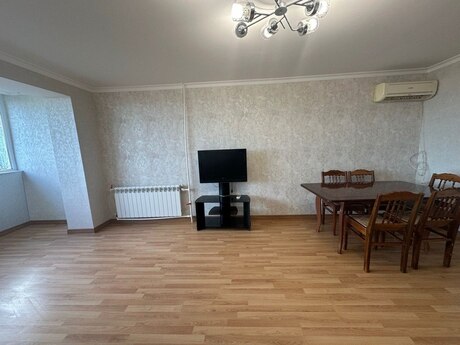 3 otaqlı köhnə tikili - Memar Əcəmi m. - 75 m²