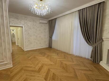 4 otaqlı köhnə tikili - İçəri Şəhər m. - 130 m²