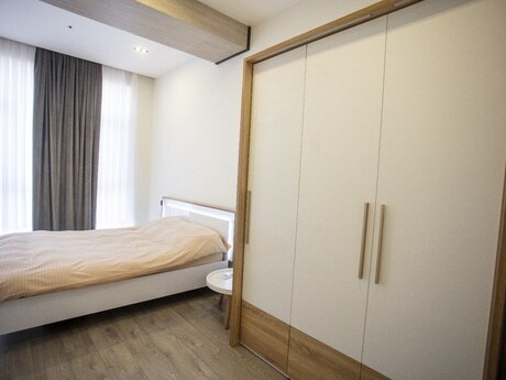 Kirayə 3 otaqlı mənzil, 110 m², 28 May: 2 500 ₼/ay 5