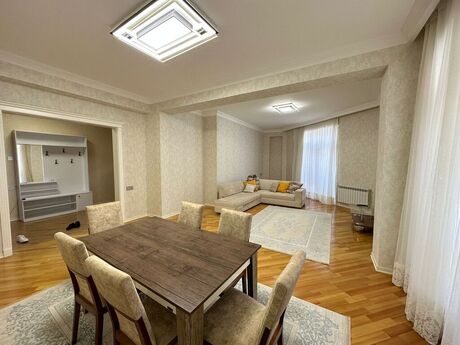 3 otaqlı yeni tikili - Ağ şəhər q. - 160 m²