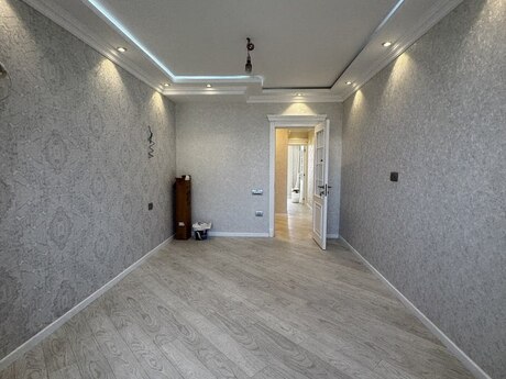 3 otaqlı köhnə tikili - Azadlıq Prospekti m. - 80 m²