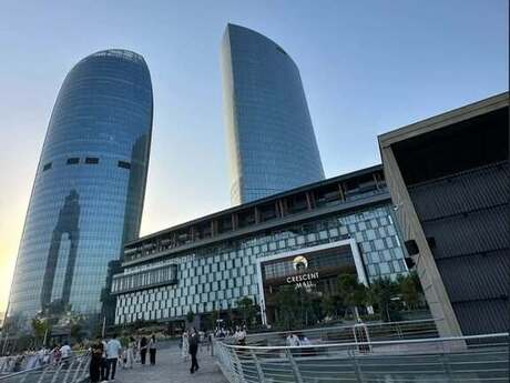 4 otaqlı yeni tikili - Nəsimi r. - 140 m²