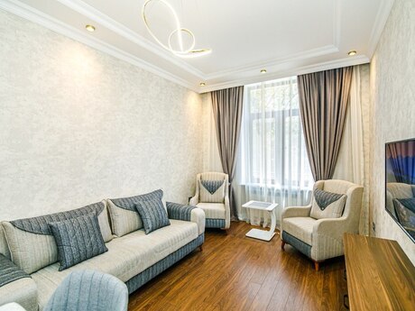 2 otaqlı köhnə tikili - Nizami m. - 60 m²