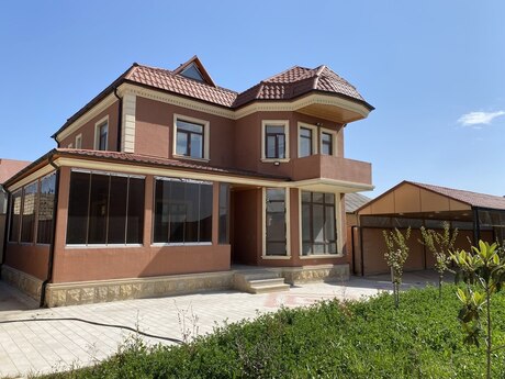 5 otaqlı həyət evi/bağ evi - Sulutəpə q. - 210 m²