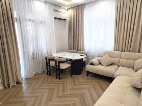 2 otaq · 80 m² · 5/10 mərtəbə, 20 Yanvar