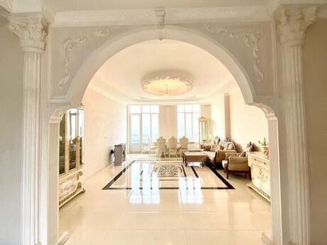 5-комн. дом/дача - пос. 9-й мкр - 240 м²