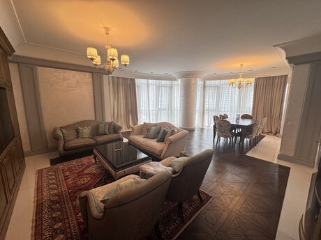 4 otaqlı yeni tikili - Şah İsmayıl Xətai m. - 250 m²