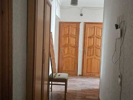 3 otaqlı köhnə tikili - 28 May m. - 70 m²