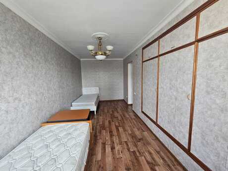 3 otaqlı köhnə tikili - 28 May m. - 70 m²
