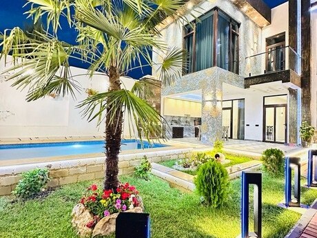 4 otaqlı həyət evi/bağ evi - Şüvəlan q. - 300 m²