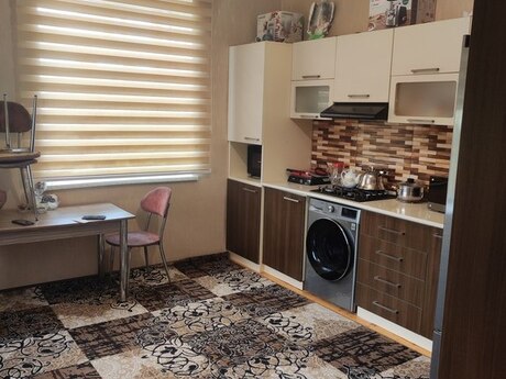 5 otaqlı həyət evi/bağ evi - Hövsan q. - 150 m²