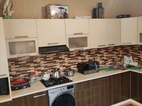 5 otaqlı həyət evi/bağ evi - Hövsan q. - 150 m²