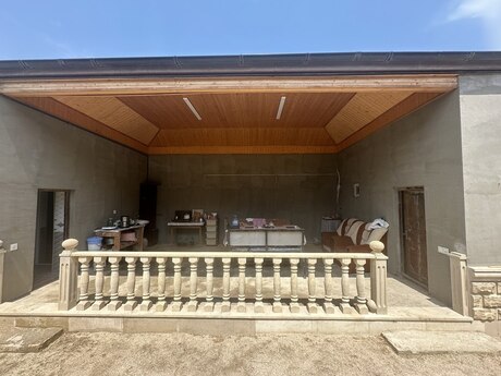 5 otaqlı həyət evi/bağ evi - Görədil q. - 250 m²