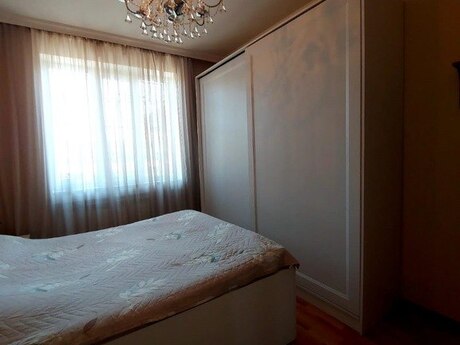 3 otaqlı köhnə tikili - Biləcəri q. - 80 m²