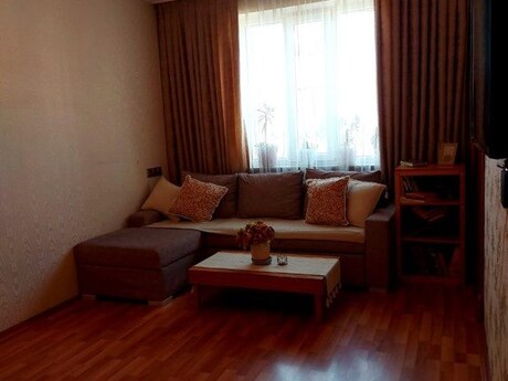 3 otaqlı köhnə tikili - Biləcəri q. - 80 m²