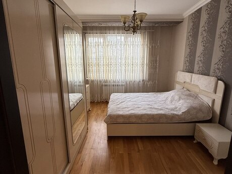 3 otaqlı köhnə tikili - Memar Əcəmi m. - 58 m²