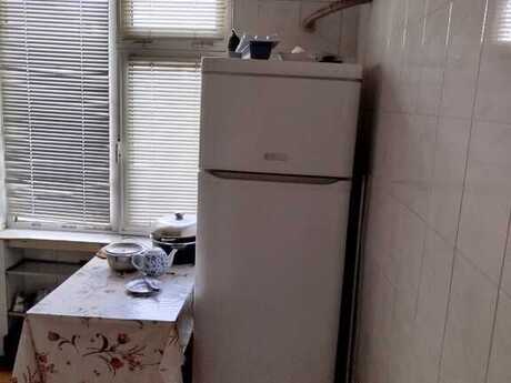 2 otaqlı köhnə tikili - Elmlər Akademiyası m. - 45 m²