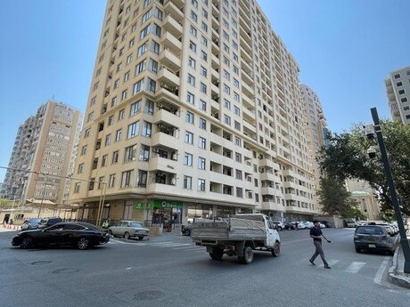 Elan №5415214 - Bakı, 8 Noyabr m., 3 otaqlı, 170 m², 11/20 mərtəbə
