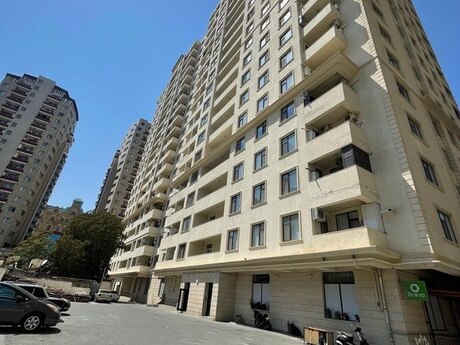 3-комнатная квартира, 170 м², 8 Noyabr: 420 000 ₼ 2