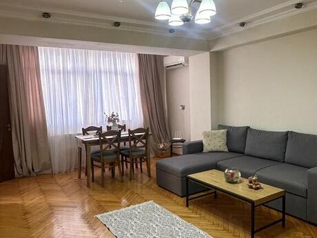 2 otaqlı köhnə tikili - Gənclik m. - 65 m²