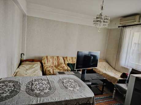 3 otaqlı köhnə tikili - Nəsimi r. - 80 m²