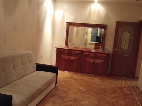 4 otaqlı köhnə tikili - Binəqədi r. - 100 m²