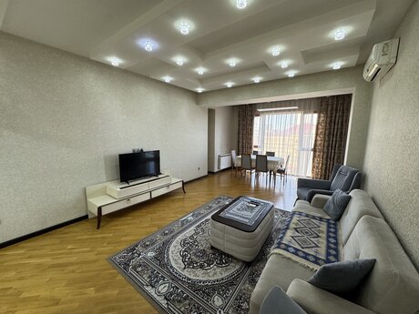 2-комн. новостройка - м. Шах Исмаил Хатаи - 120 м²