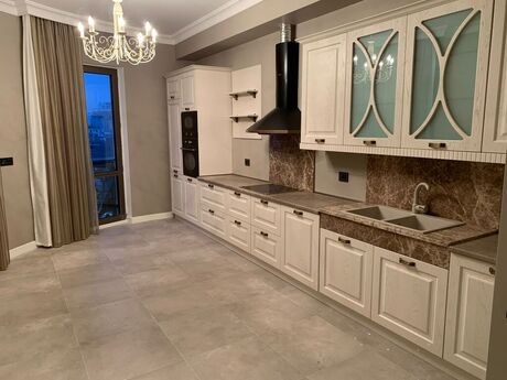 3 otaqlı yeni tikili - Nəsimi r. - 180 m²