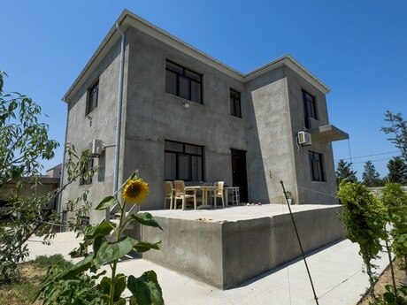 4 otaqlı həyət evi/bağ evi - Albalılıq q. - 320 m²