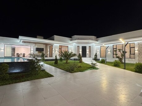 5 otaqlı həyət evi/bağ evi - Mərdəkan q. - 260 m²
