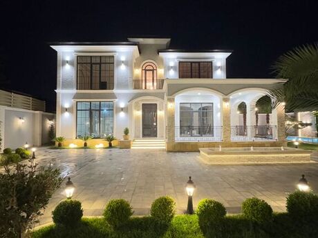8 otaqlı həyət evi/bağ evi - Şüvəlan q. - 500 m²