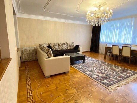 4-комн. вторичка - Бинагадинский р. - 95 м²