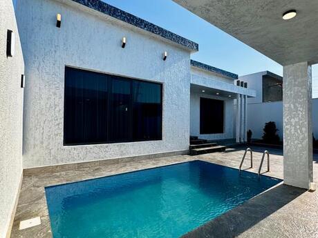4 otaqlı həyət evi/bağ evi - Şüvəlan q. - 140 m²
