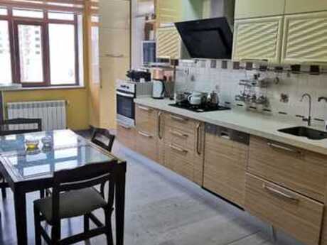 4 otaqlı yeni tikili - Elmlər Akademiyası m. - 170 m²