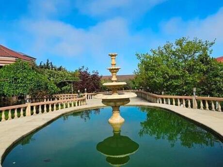 7-комн. дом/дача - пос. Бадамдар - 400 м²