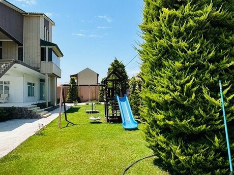 5 otaqlı həyət evi/bağ evi - Bilgəh q. - 400 m²