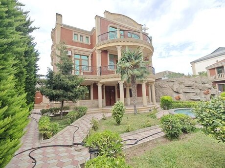 6 otaqlı həyət evi/bağ evi - Bakıxanov q. - 350 m²
