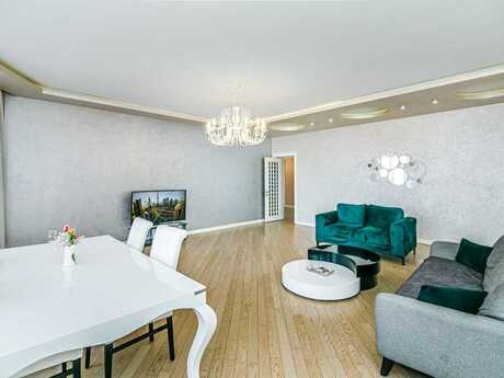 3 otaqlı yeni tikili - Şah İsmayıl Xətai m. - 147 m²