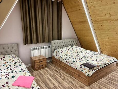 3 otaqlı həyət evi/bağ evi - Şüvəlan q. - 200 m²