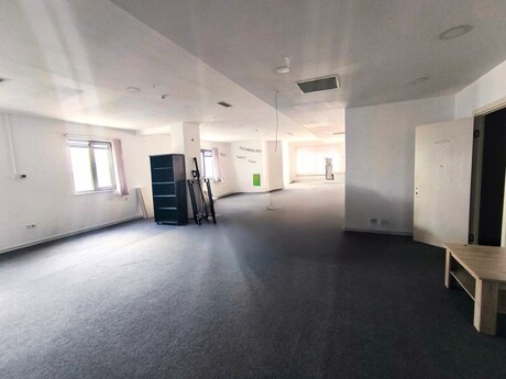 3 otaqlı ofis - Şah İsmayıl Xətai m. - 189 m²