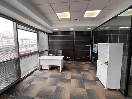 10 otaqlı yeni tikili - Şah İsmayıl Xətai m. - 506 m²