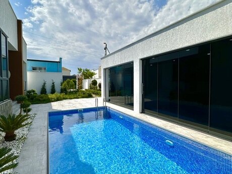 4 otaqlı həyət evi/bağ evi - Şüvəlan q. - 200 m²