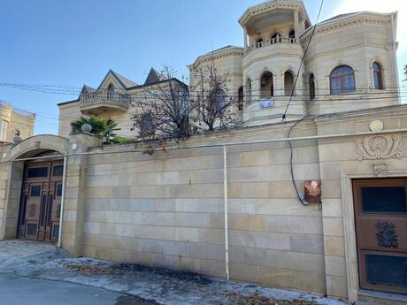 8 otaqlı həyət evi/bağ evi - Azadlıq Prospekti m. - 420 m²