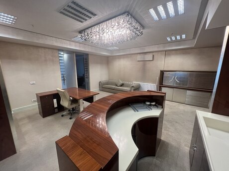 4-комн. офис - м. Шах Исмаил Хатаи - 185 м²