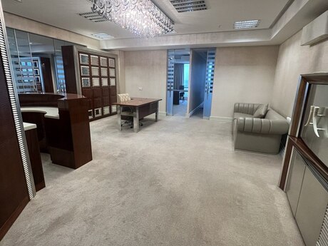 4-комн. офис - м. Шах Исмаил Хатаи - 185 м²