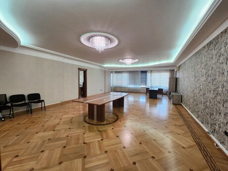 6 otaqlı ofis - Gənclik m. - 350 m²