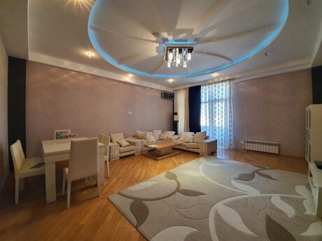 3 otaqlı yeni tikili - Səbail r. - 150 m²