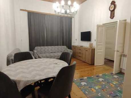 3-комн. вторичка - м. Низами - 80 м²